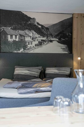 Deluxe Double Room, Patio, Mountain View | Hypo-allergenic bedding, blackout drapes, free WiFi, bed sheets - Landhaus Zangerl (Landeck)