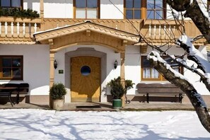 Front of property - Larchergut (Mayrhofen)