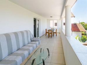 Apartment (N5) | Balkon