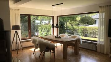 Vue depuis lâhĂ©bergement