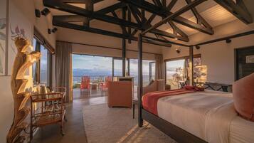 Honeymoon-Zimmer | Hochwertige Bettwaren, Minibar, Zimmersafe, Schreibtisch