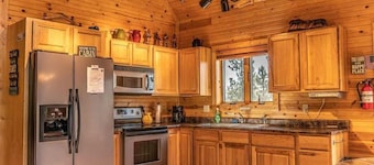 Serenity Pines in Boulder Canyon