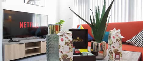 Ferienhaus, 4 Schlafzimmer | Wohnzimmer | Smart-TV, Netflix, Streaming-Dienste