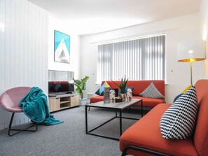 獨棟房屋, 4 間臥室 | 起居區 | 智慧型電視、Netflix、串流服務