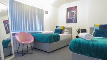 Ferienhaus, 4 Schlafzimmer | 4 Schlafzimmer, individuell dekoriert, individuell eingerichtet