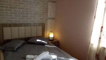 2 bedrooms, WiFi, bed sheets