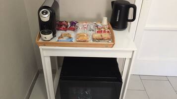 Habitación doble | Escritorio, wifi gratis y ropa de cama