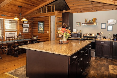 Our Little Slice of Heaven, with breathtaking views of the Pacolet River! 