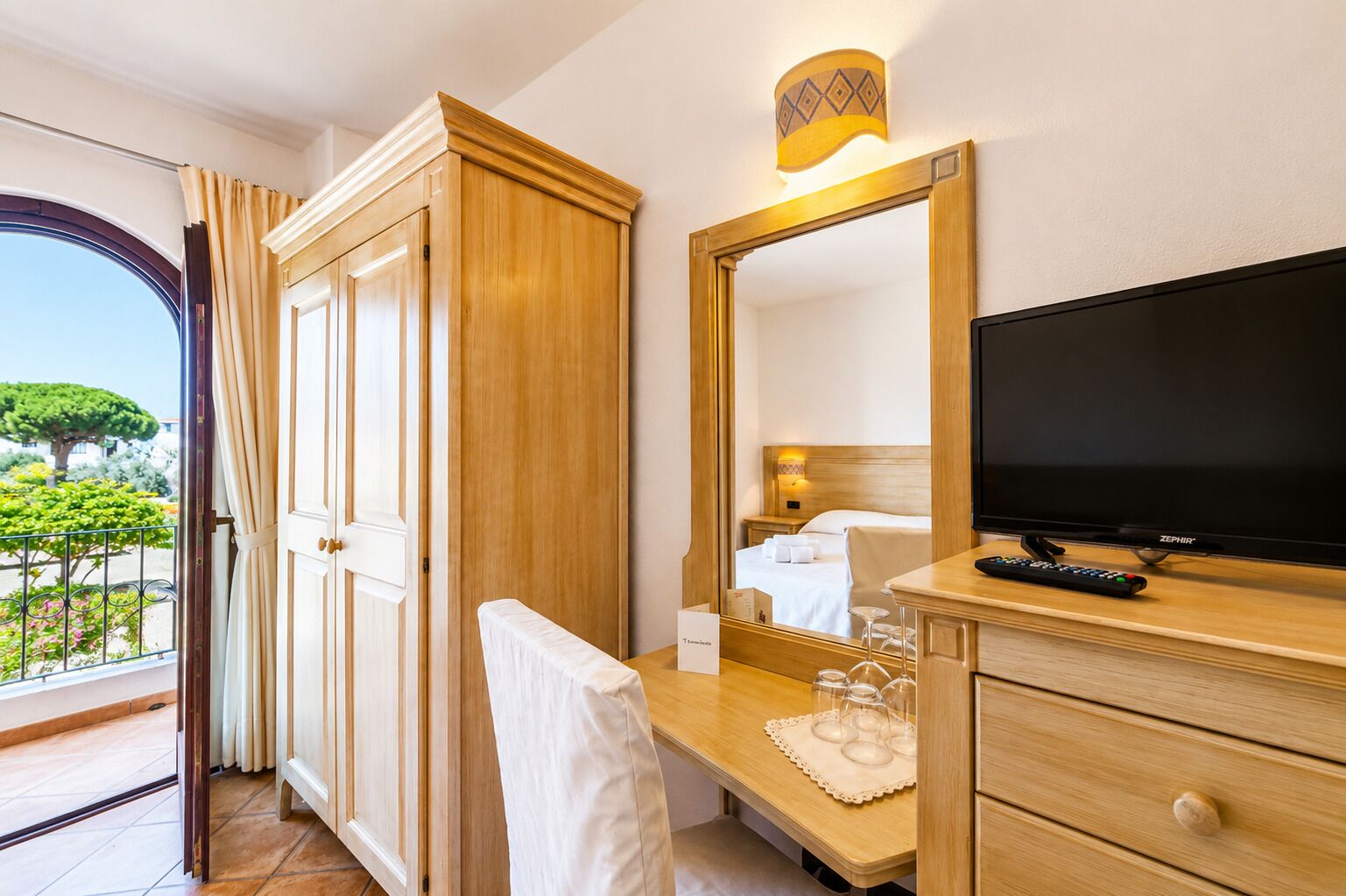 Comfort-Doppelzimmer | Minibar, Schreibtisch, kostenloses WLAN, Bettwäsche
