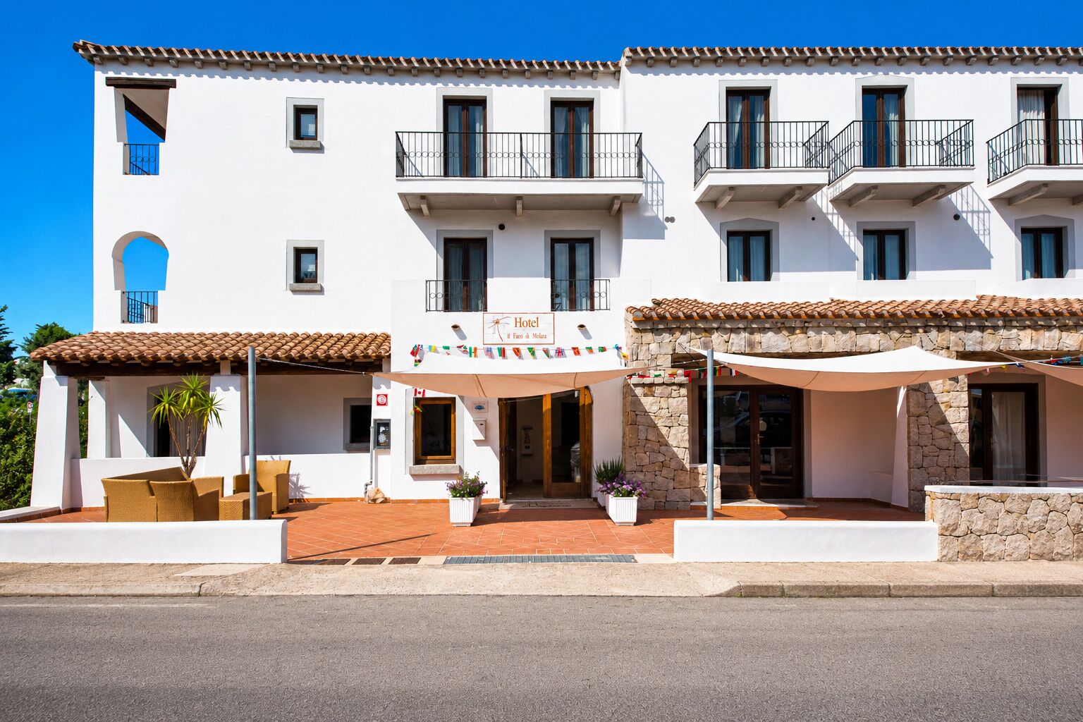 Fachada de la propiedad