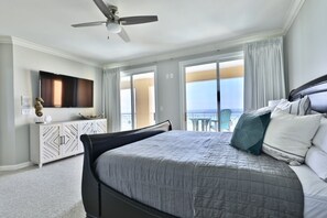 4 bedrooms, iron/ironing board, internet, bed sheets