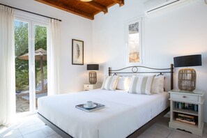 Villa | 3 bedrooms, iron/ironing board, free WiFi, bed sheets