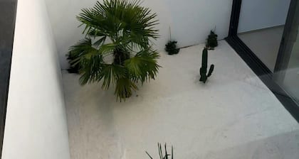 VILLA PINELL