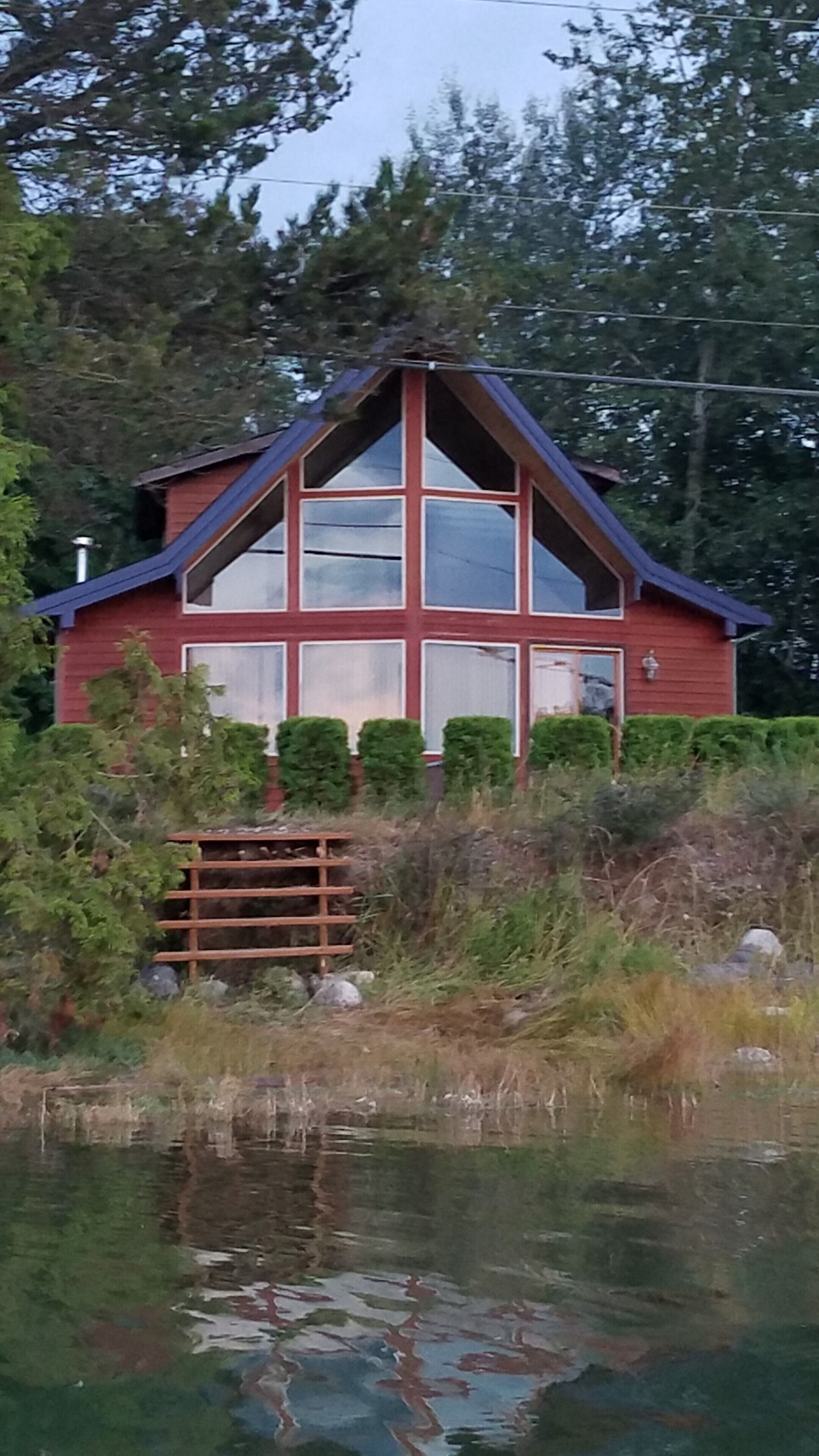 Exclusive Waterfront