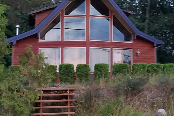 Exclusive Waterfront