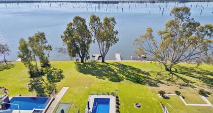 Yarrawonga's ultimate Waterfront holiday house sleeping up to 16 guests