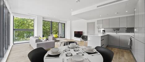 Premium Apartment, 2 Bedrooms | In-room dining
