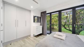Resortwoning, 3 slaapkamers | 2 slaapkamers, individueel gedecoreerd, een strijkplank/strijkijzer