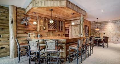 Executive Custom Log Lodge on Little Round Lake
