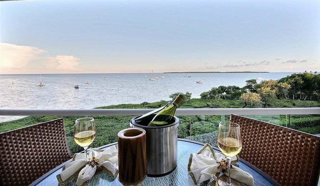 تناول الطعام بالخارج