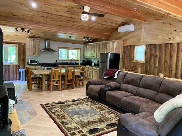 TV, fireplace, DVD player