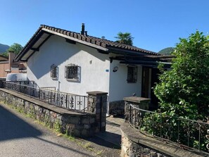 Esterni