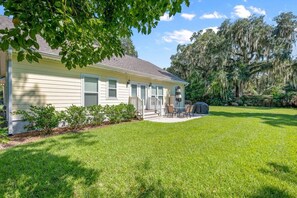 Exterior - Gorgeous new home, one level & convenient location (Brunswick)