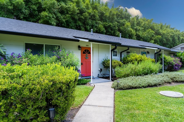 Welcome to Sunset Cottage…