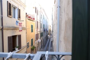 Quadrupla Deluxe, bagno in camera (Conchiglia) | Vista balcone