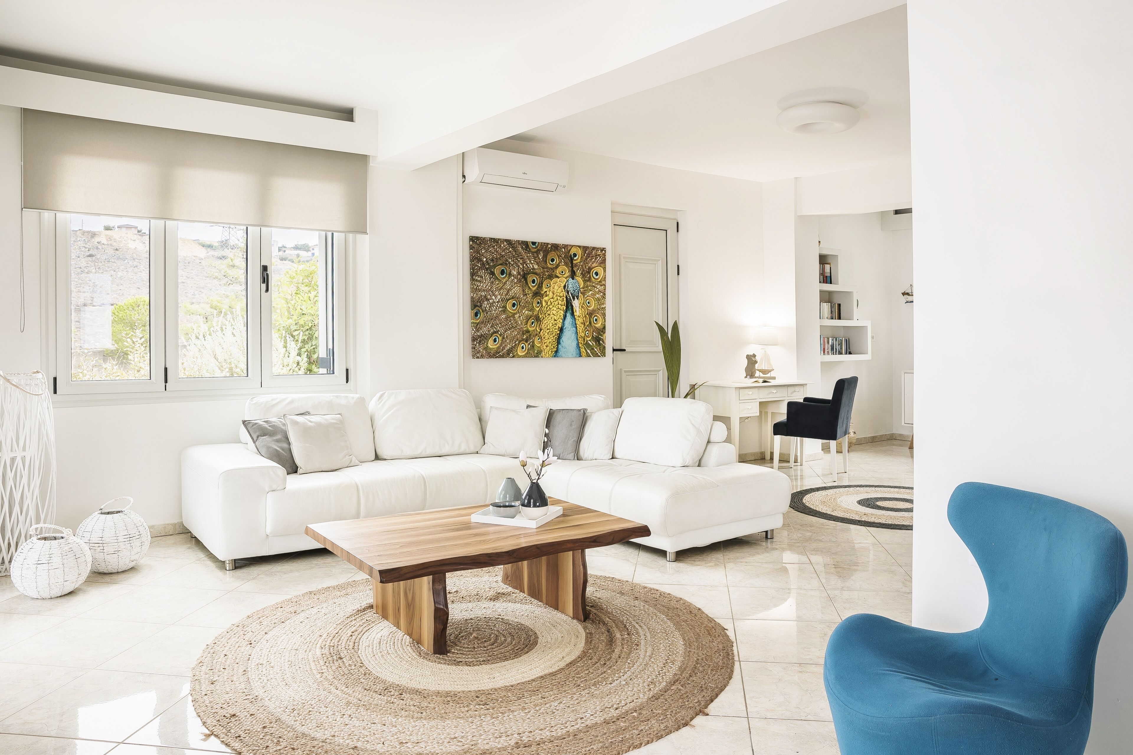 Smart TV, foosball, books, stereo