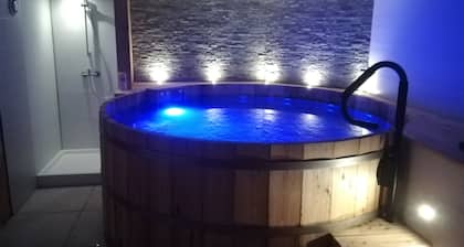 GĂźte de groupe sur la CĂŽte d'Opale Ă  10 min de Wissant avec Bain Nordique XXL.