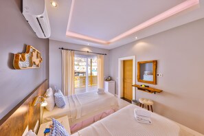 Muebles diferentes, wifi gratis y ropa de cama