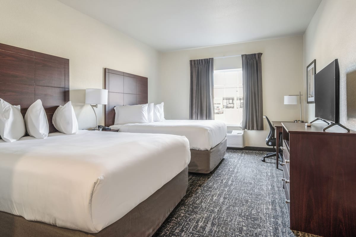 Caja de seguridad en la habitación y escritorio