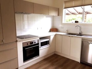 Oven, stovetop