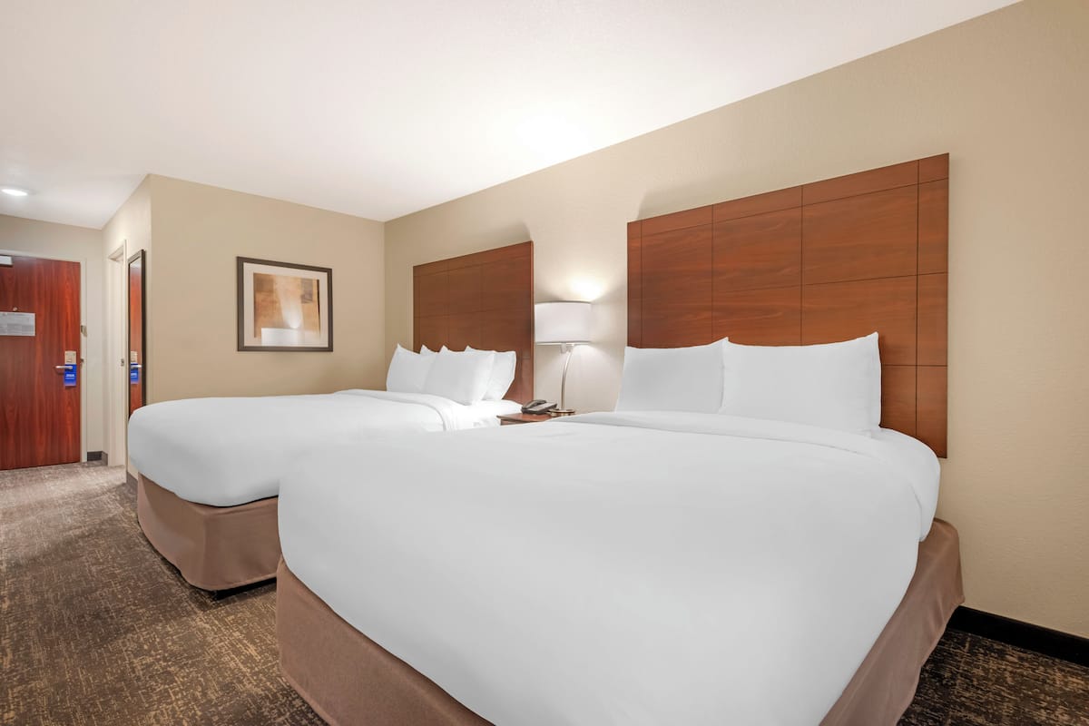 Couette en duvet d'oie, surmatelas, coffres-forts dans les chambres