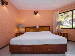 Superior-Zimmer (1 King Bed)