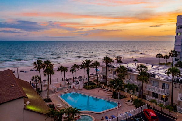 Aerial view - Grand Shores West (North Redington Beach)