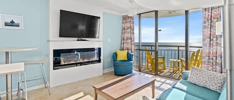 Smart TV, fireplace