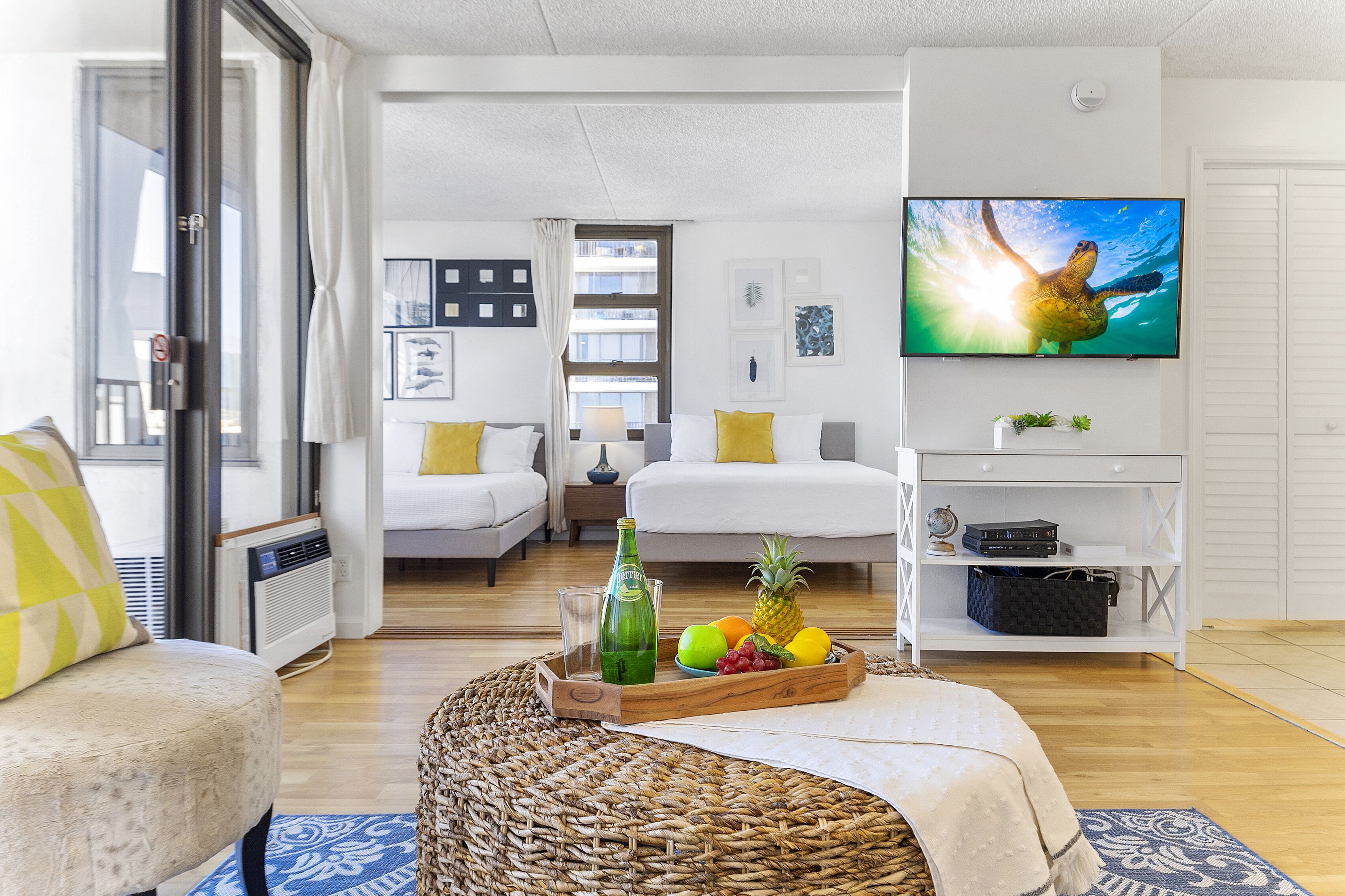 1 habitación, tabla de planchar con plancha, wifi gratis y ropa de cama 