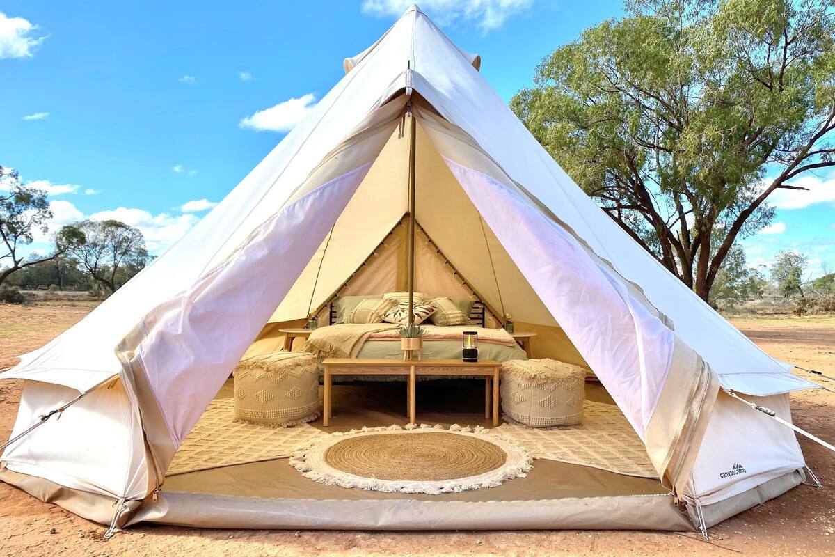 Romantic Tent | Premium bedding, bed sheets