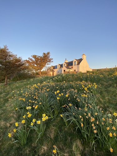 Torran Cottage - The Highland Cottage with a Piano
