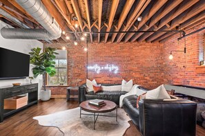 Imagen sin descripción, 3 de 50, botón