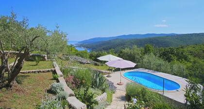 Peaceful holiday house with private pool and breathtaking sea views