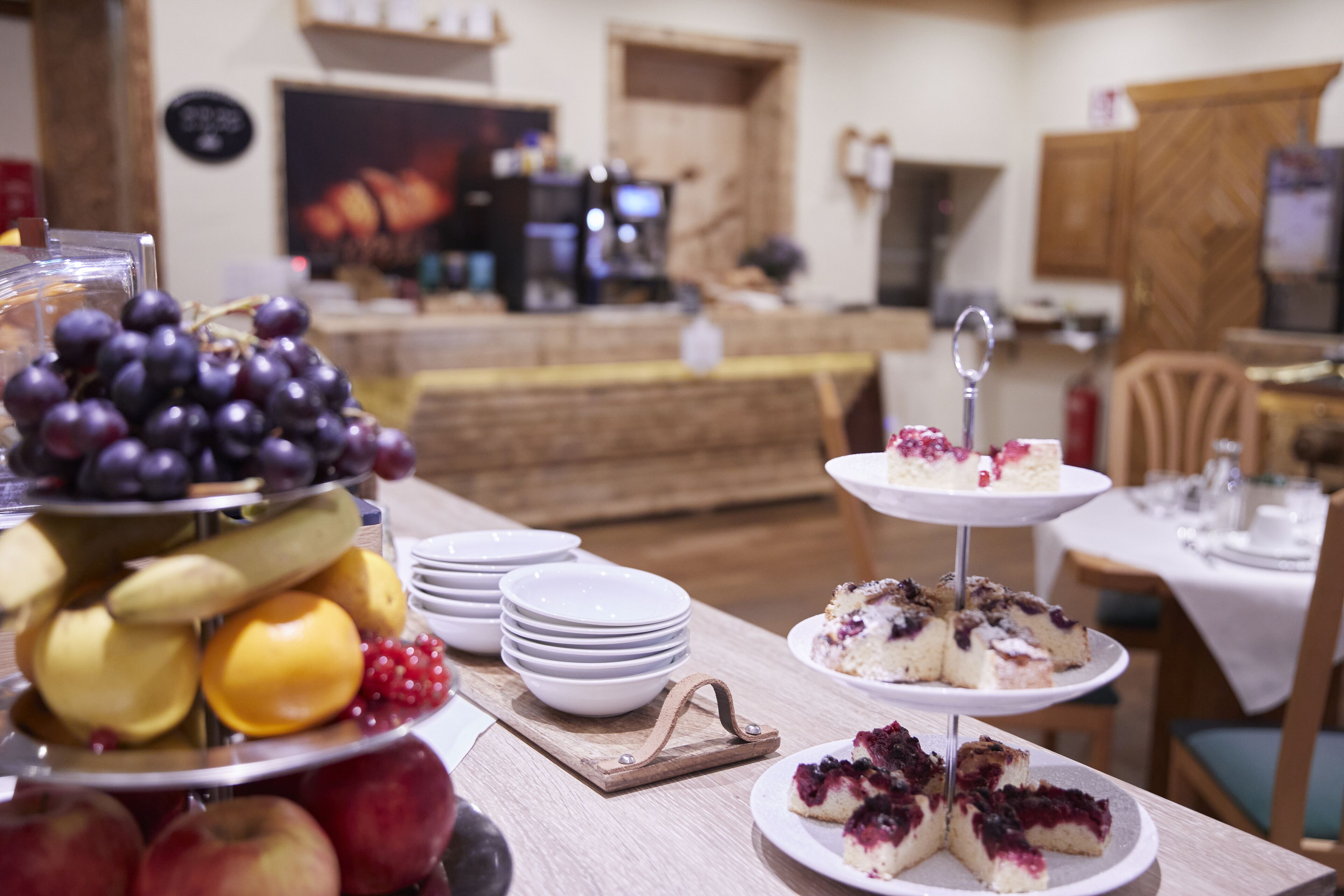 Daily buffet breakfast (EUR 17 per person)