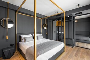 Deluxe Suite, Balcony - COLORS Hotel Athens (Athens)