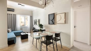 Superior Family Apartment with Two Bedrooms | Living area