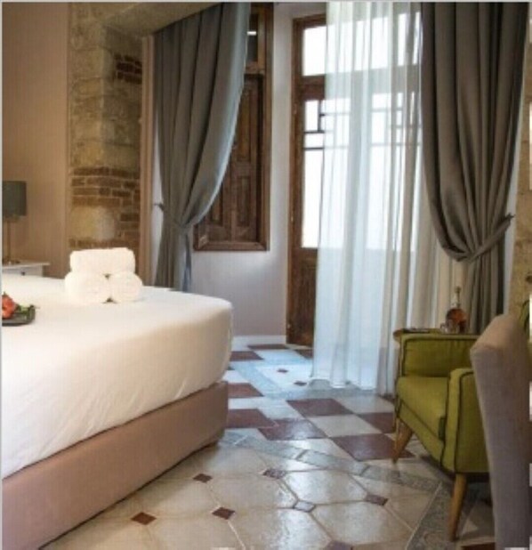 5 bedrooms, WiFi
