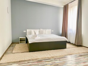 1 bedroom, free WiFi, bed sheets - Cardinal Central Apartment (Satu Mare)