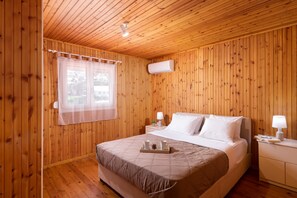 Casa Deluxe, 3 habitaciones, vista al mar | 3 habitaciones, tabla de planchar con plancha y wifi gratis