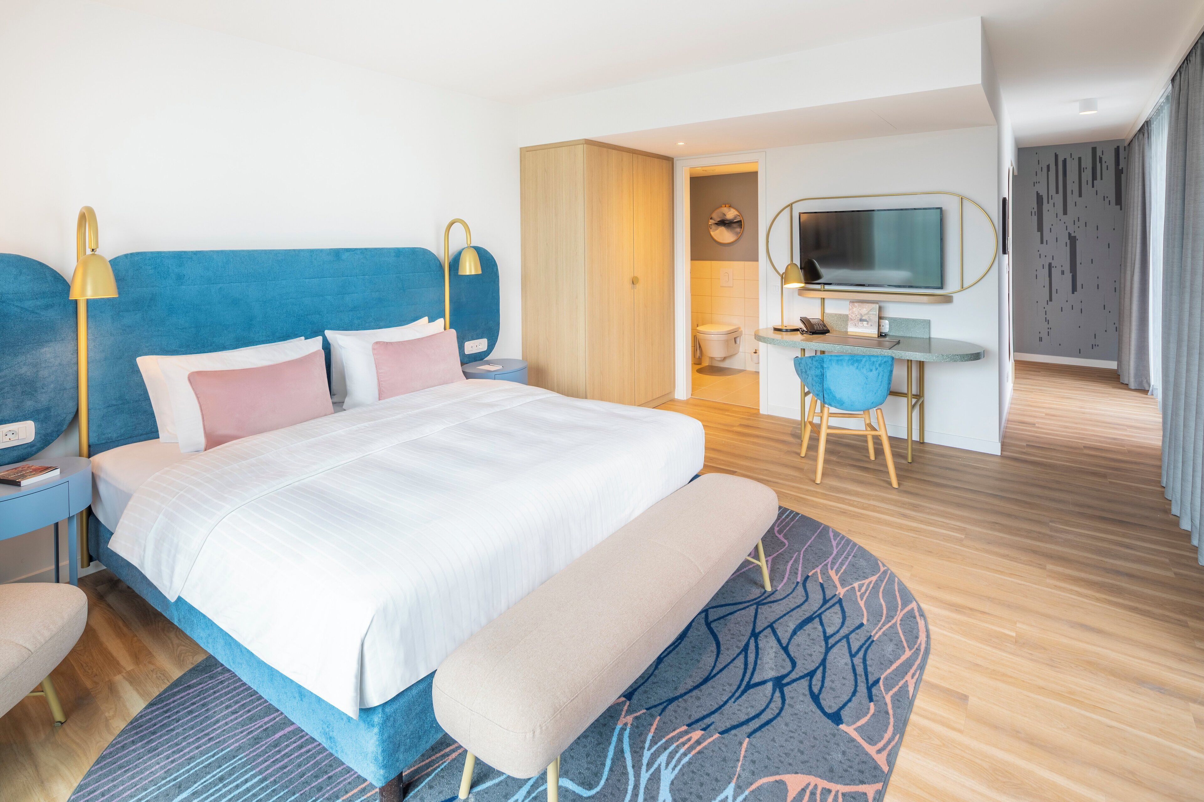 1 bedroom, in-room safe, desk, laptop workspace